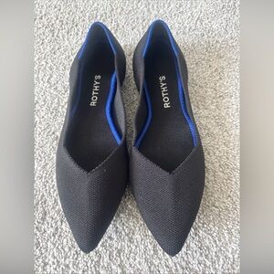 Rothy's Women's Black and Blue Flats